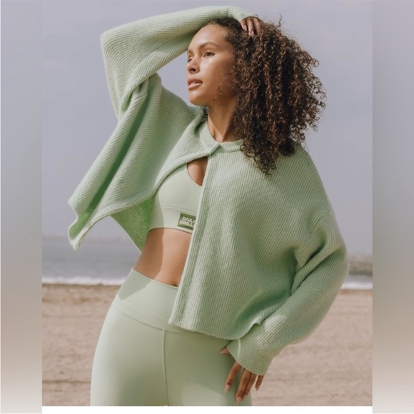 Daily Drills Single Button Long Sleeve Sweater - Mint